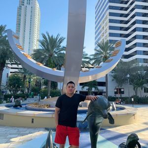 Meet your Posher, Felipe